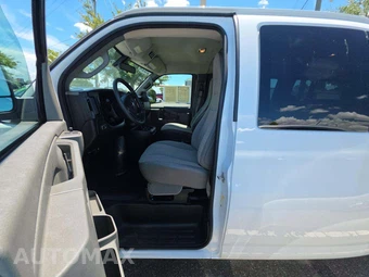2024 GMC Savana 3500 Passenger Van LS 1LS 155.1" WB - miniatura 6