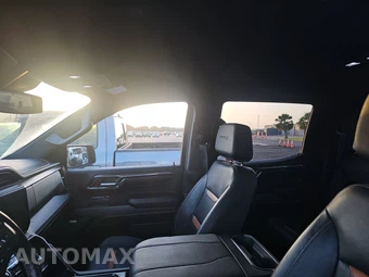 2024 GMC Sierra 1500 AT4 Crew Cab Medium Bed 4SB - miniatura 17