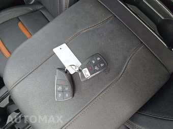 2024 GMC Sierra 1500 AT4 Crew Cab Short Bed - miniatura 5