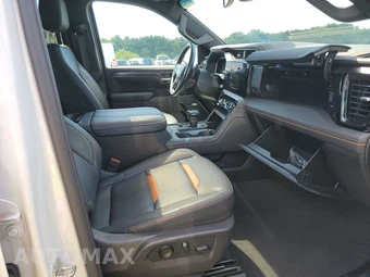 2024 GMC Sierra 1500 AT4 Crew Cab Short Bed - miniatura 8