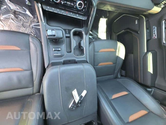 2024 GMC Sierra 1500 AT4 Crew Cab Short Bed - miniatura 8