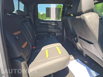 2024 GMC Sierra 1500 AT4 Crew Cab Short Bed - miniatura 16