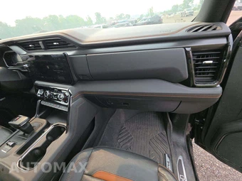 2024 GMC Sierra 1500 AT4 Crew Cab Short Bed - miniatura 16