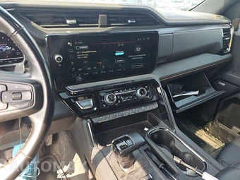 2024 GMC Sierra 1500 AT4 Crew Cab Short Bed - miniatura 11