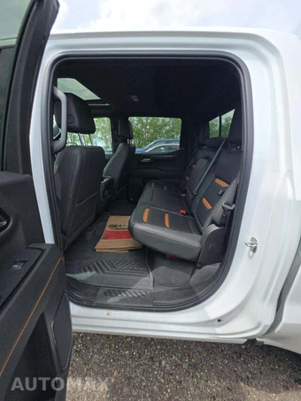2024 GMC Sierra 1500 AT4 Crew Cab Short Bed - miniatura 13