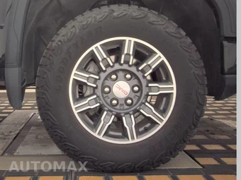 2024 GMC Sierra 1500 AT4 Crew Cab Short Bed - miniatura 10