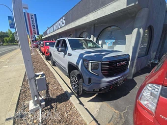 2024 GMC Sierra 1500 AT4 Crew Cab Short Bed 4SB - miniatura 4