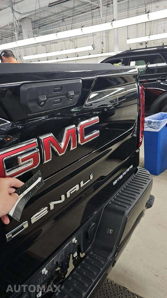 2024 GMC Sierra 1500 Denali Crew Cab Short Bed - miniatura 32