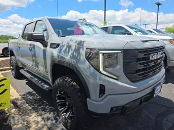 2024 GMC Sierra 1500 Elevation Crew Cab Short Bed - miniatura 4