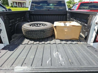 2024 GMC Sierra 1500 SLE Crew Cab Medium Bed 3SA - miniatura 14