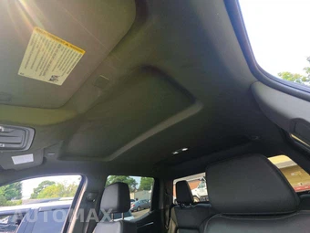2024 GMC Sierra 1500 SLT Crew Cab Short Bed 4SA - miniatura 11