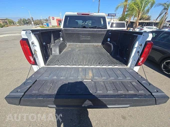 2024 GMC Sierra 1500 SLT Crew Cab Short Bed 4SA - miniatura 14