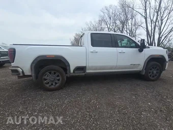2024 GMC Sierra 2500HD AT4 Crew Cab Medium Bed - miniatura 3