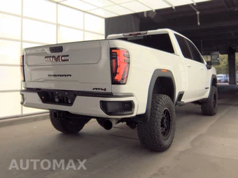 2024 GMC Sierra 2500HD AT4 Crew Cab Medium Bed - miniatura 4
