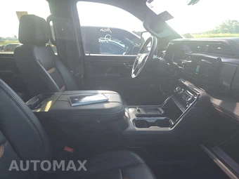 2024 GMC Sierra 2500HD AT4 Crew Cab Medium Bed - miniatura 8
