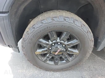 2024 GMC Sierra 2500HD AT4 Crew Cab Medium Bed - miniatura 8
