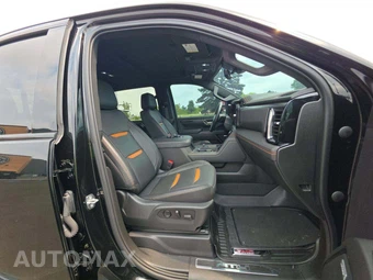 2024 GMC Sierra 2500HD AT4 Crew Cab Medium Bed - miniatura 15