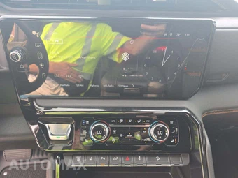 2024 GMC Sierra 2500HD AT4 Crew Cab Medium Bed - miniatura 7