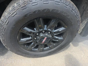 2024 GMC Sierra 2500HD AT4 Crew Cab Medium Bed - miniatura 11