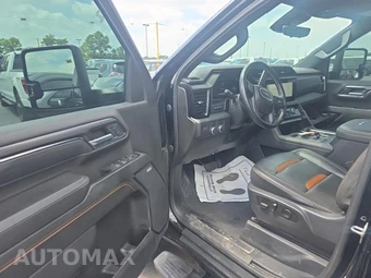 2024 GMC Sierra 2500HD AT4 Crew Cab Medium Bed - miniatura 13