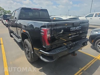 2024 GMC Sierra 2500HD AT4 Crew Cab Medium Bed - miniatura 6