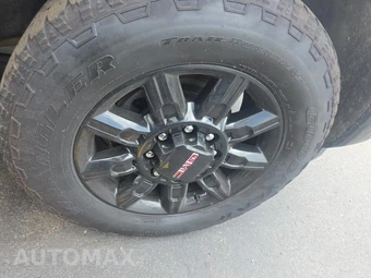 2024 GMC Sierra 2500HD AT4 Crew Cab Medium Bed - miniatura 9