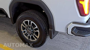 2024 GMC Sierra 2500HD AT4 Crew Cab Medium Bed - miniatura 10