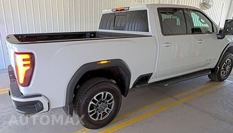 2024 GMC Sierra 2500HD AT4 Crew Cab Medium Bed - miniatura 4