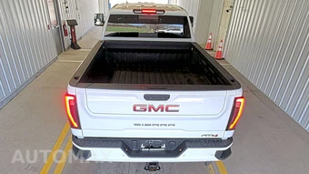 2024 GMC Sierra 2500HD AT4 Crew Cab Medium Bed - miniatura 5