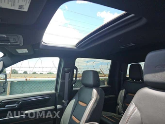 2024 GMC Sierra 2500HD AT4 Crew Cab Medium Bed - miniatura 11
