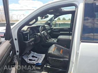 2024 GMC Sierra 2500HD AT4 Crew Cab Medium Bed - miniatura 6