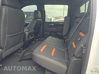 2024 GMC Sierra 2500HD AT4 Crew Cab Medium Bed - miniatura 13