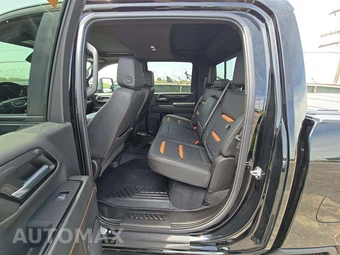 2024 GMC Sierra 2500HD AT4 Crew Cab Medium Bed - miniatura 13