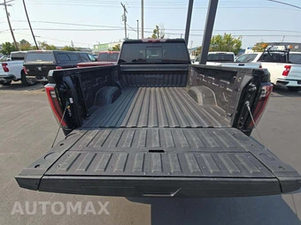 2024 GMC Sierra 2500HD AT4 Crew Cab Medium Bed - miniatura 11
