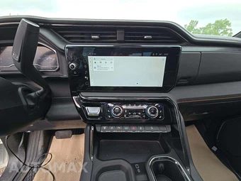 2024 GMC Sierra 2500HD AT4 Crew Cab Medium Bed - miniatura 10