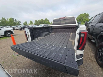 2024 GMC Sierra 2500HD AT4 Crew Cab Medium Bed - miniatura 14