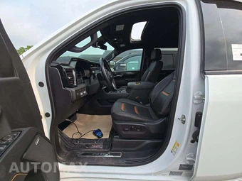 2024 GMC Sierra 2500HD AT4 Crew Cab Medium Bed - miniatura 6