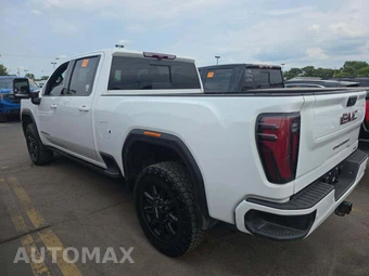 2024 GMC Sierra 2500HD AT4 Crew Cab Medium Bed - miniatura 2