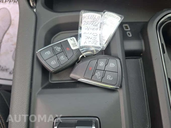 2024 GMC Sierra 2500HD AT4 Crew Cab Medium Bed - miniatura 8