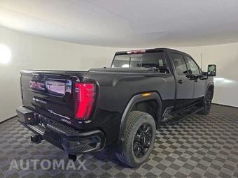 2024 GMC Sierra 2500HD AT4 Crew Cab Medium Bed - miniatura 4
