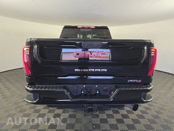 2024 GMC Sierra 2500HD AT4 Crew Cab Medium Bed - miniatura 5