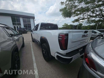 2024 GMC Sierra 2500HD AT4 Crew Cab Medium Bed - miniatura 2