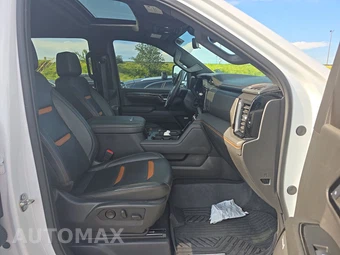 2024 GMC Sierra 2500HD AT4 Crew Cab Medium Bed 4SB - miniatura 8