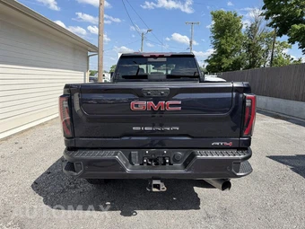 2024 GMC Sierra 2500HD AT4 Crew Cab Medium Bed 4SB - miniatura 10