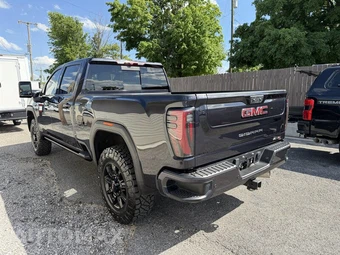 2024 GMC Sierra 2500HD AT4 Crew Cab Medium Bed 4SB - miniatura 9