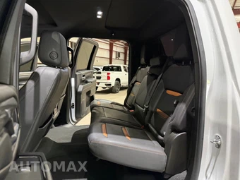 2024 GMC Sierra 2500HD AT4 Crew Cab Medium Bed 4SB - miniatura 17