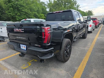 2024 GMC Sierra 2500HD AT4 Crew Cab Medium Bed 4SB - miniatura 4