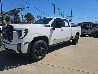 2024 GMC Sierra 2500HD AT4 Crew Cab Medium Bed 4SB