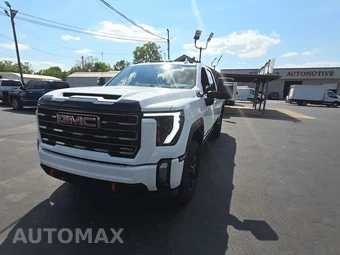 2024 GMC Sierra 2500HD AT4 Crew Cab Medium Bed 4SB
