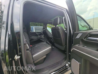 2024 GMC Sierra 2500HD AT4X Crew Cab Medium Bed - miniatura 16